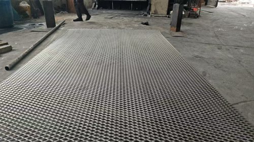 无锡304材质30×60×5.5厚不锈钢钢板网