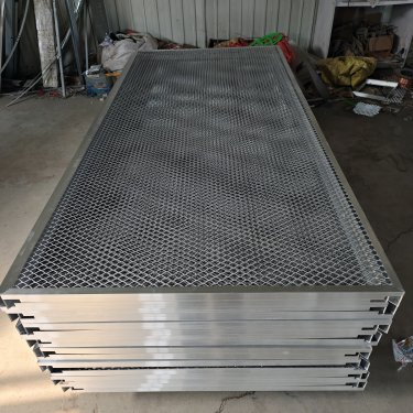 1系铝板18×30m孔铝板网